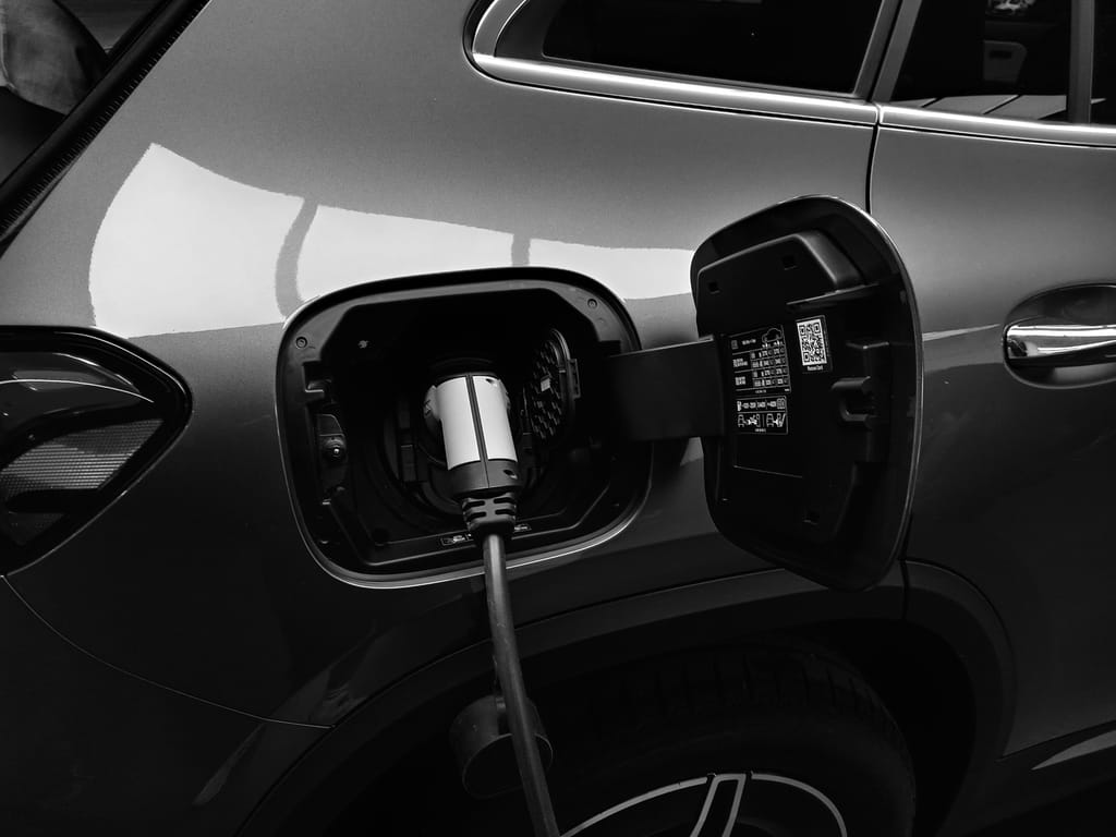 Why does my car randomly cut electrical power?